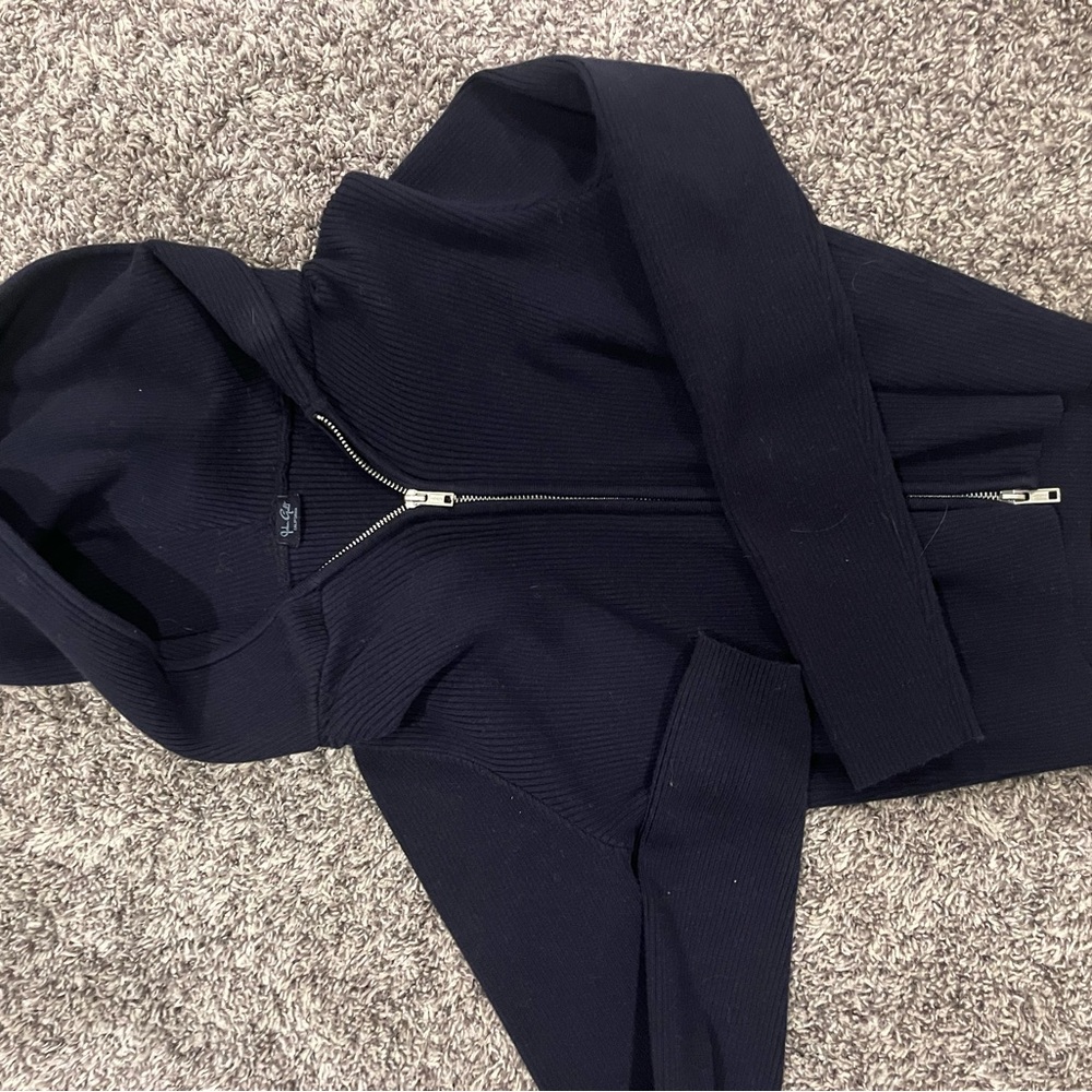Women's Navy zip up sweater